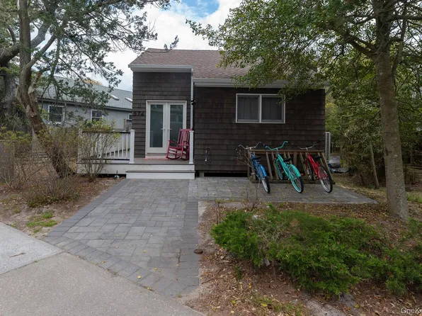 574 Bayberry Walk, Ocean Beach, NY 11770