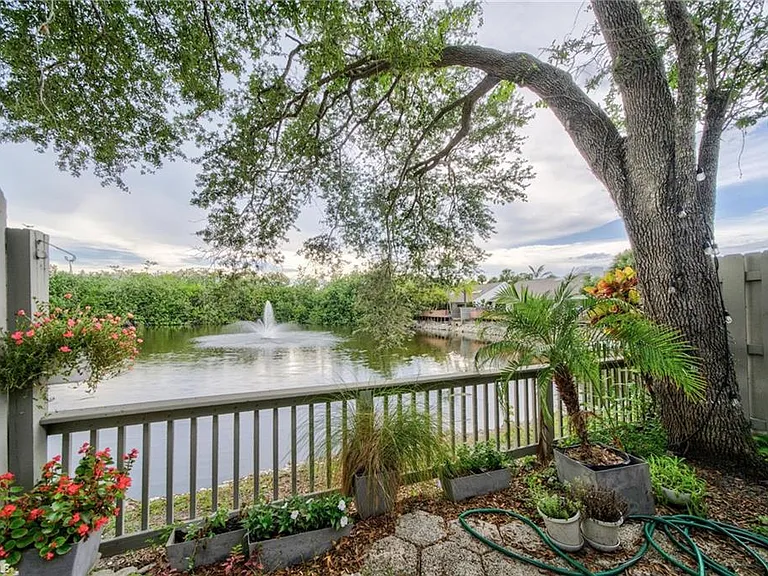 823 Meadowland Dr #D — Photo 1