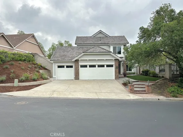 2 Wellesley Ct, Trabuco Canyon, CA 92679