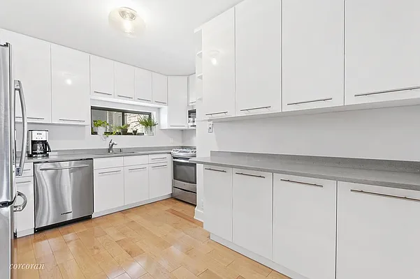 Sold by Corcoran | media 10