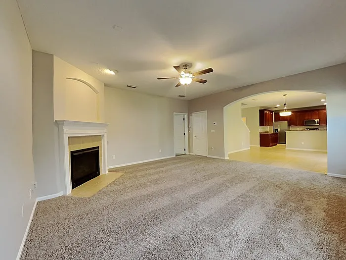 925 Indian River Rd — Photo 3