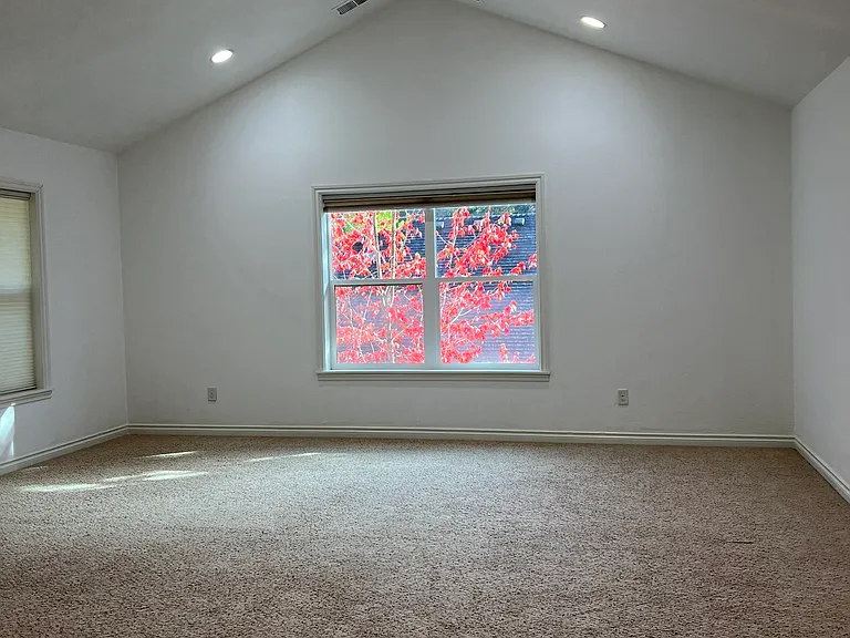 3377 Croisan Creek Rd S — Photo 17