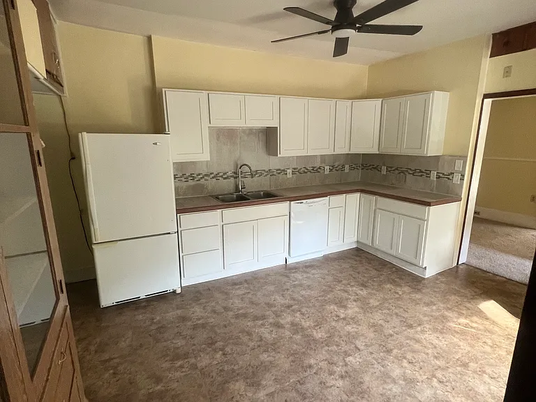 1004 Buffalo St — Photo 1
