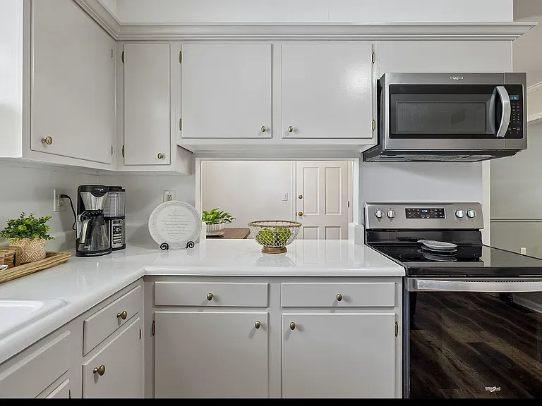 1216 King Arthur Rd — Photo 10