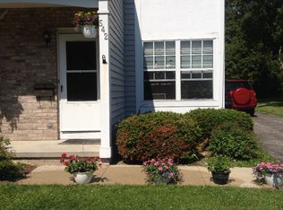 540-542 N Crystal Ave, Elgin, IL 60123