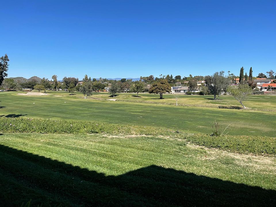 Golf course view & access to the northeast.