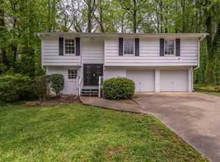 5345 Denny Dr, Atlanta, GA