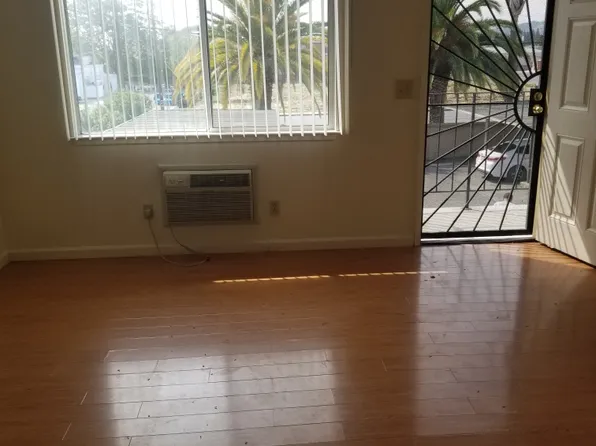 7020 Eigleberry St, Gilroy, CA 95020