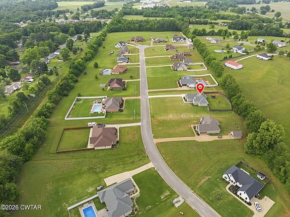 5th image of 460 Connor Ln