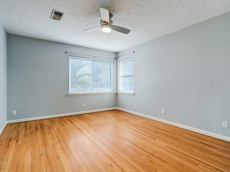 8610 Bevlyn Dr — Photo 15