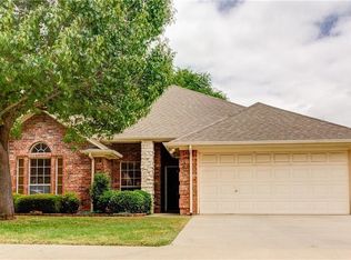 533 Amy Jo Cir, Aubrey, TX 76227