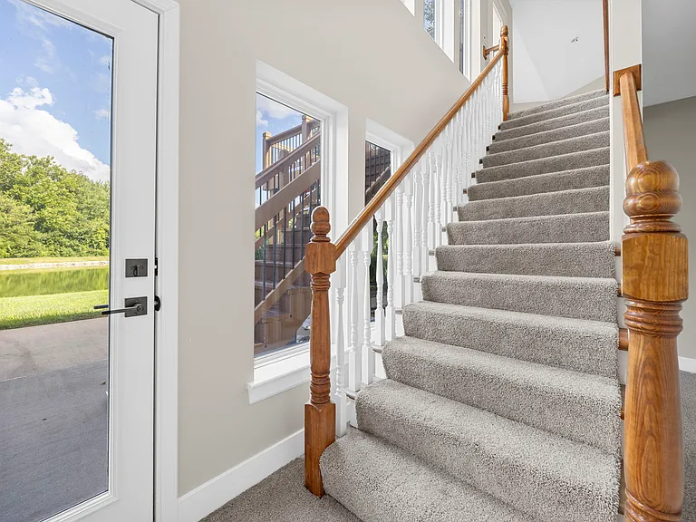 8050 Knights Crossing Dr — Photo 50