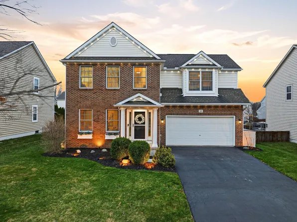 565 Apple Valley Cir, Delaware, OH 43015