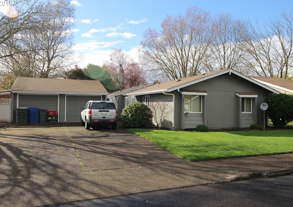 2nd image of 381 Whitesell Ct NE