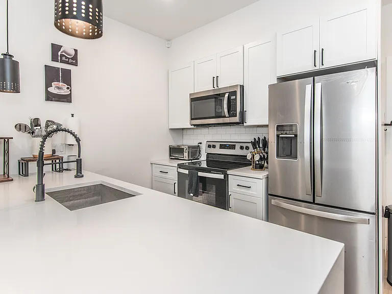 2435 W Master St #1A — Photo 24
