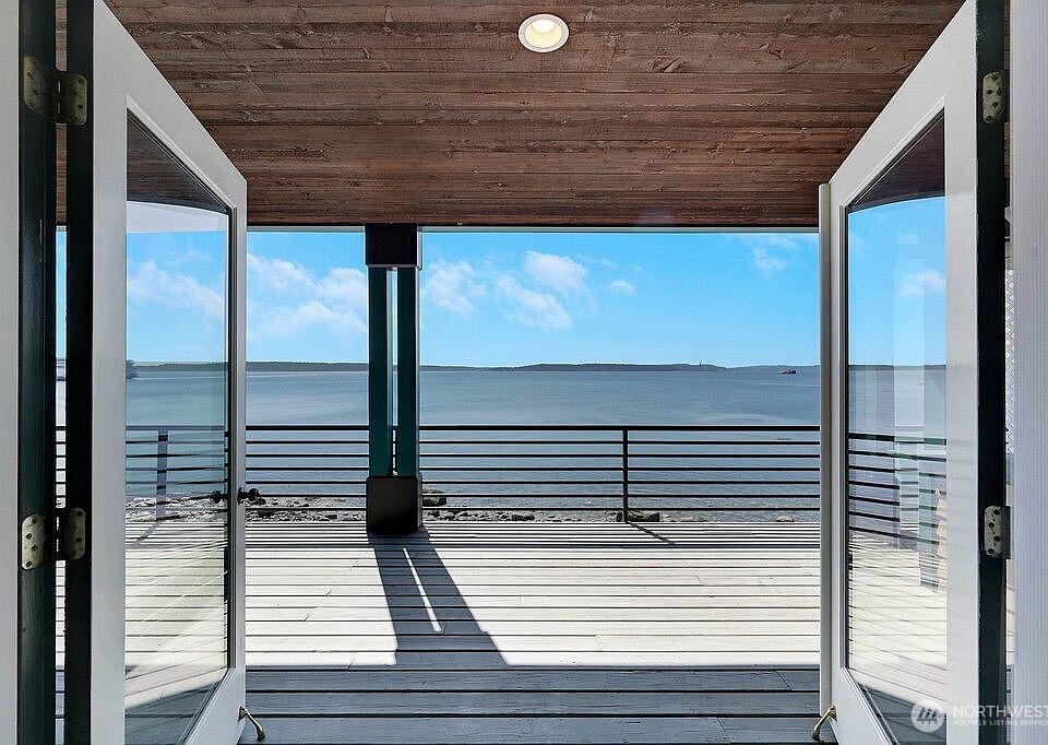 1st image of 1633 Water Street #3