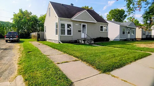 13164 Sherman Ave Photo 1