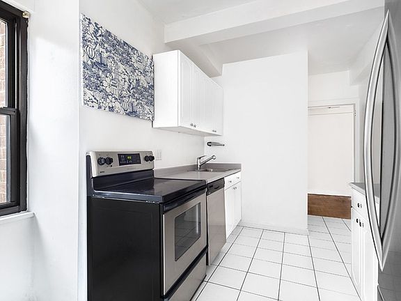 3rd image of 2 Tudor City Pl APT 10KN