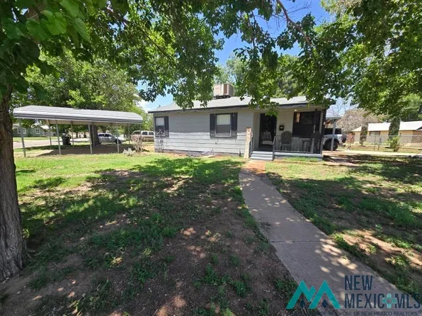 210 Vine St, Carlsbad, NM 88220
