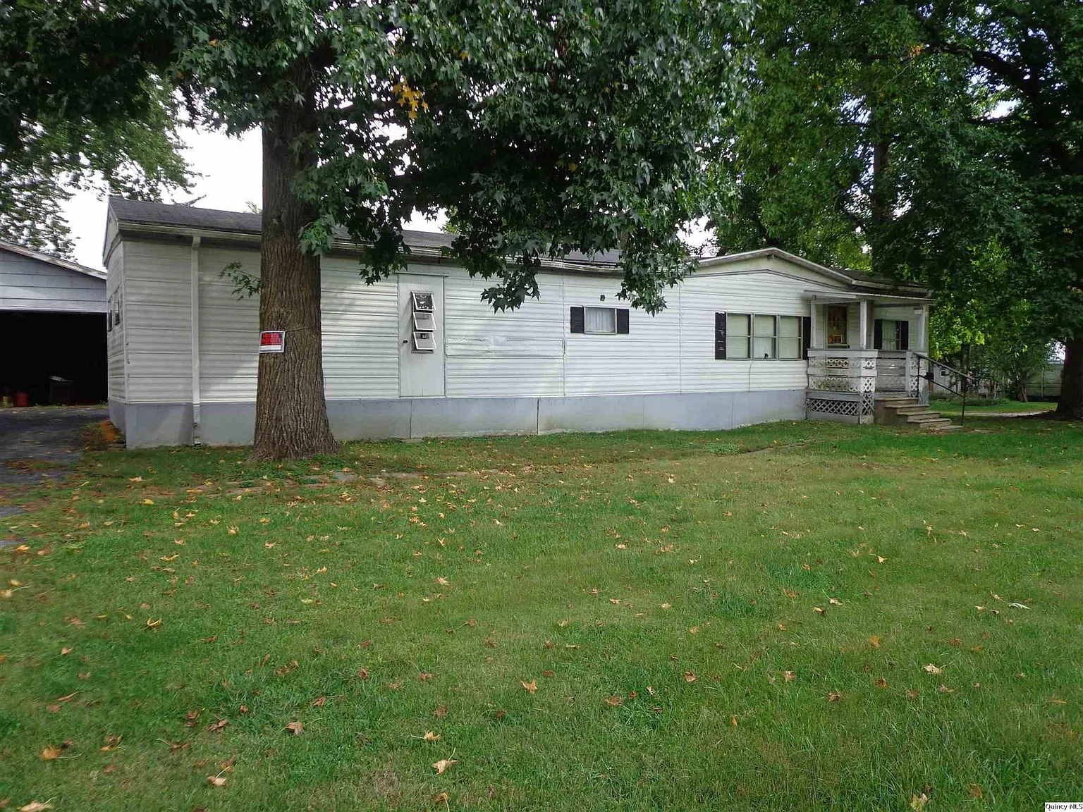101 E Perkins St photo 1