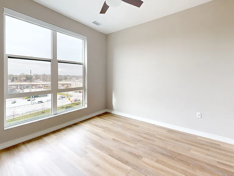 The George Apartments — Photo 72