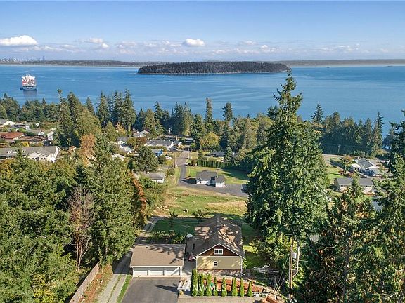 2nd image of 7852 SE Monte Bella Pl