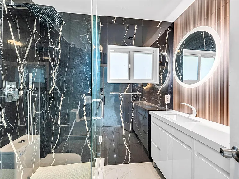 12525 SW 68th Ct — Photo 11