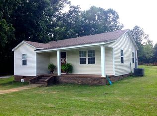 704 McKewen Rd, Corinth, MS 38834