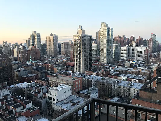 Rented by Everrock Equities | media 25