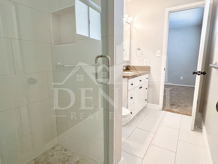 1220 W Romo Jones St — Photo 13