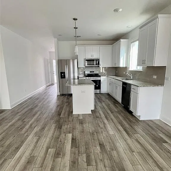 1613 Brimhurst Dr — Photo 4