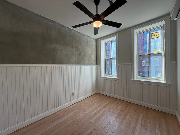 38-42 Washington St — Photo 5