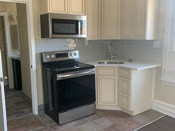 #3F studio kitchen $895/month