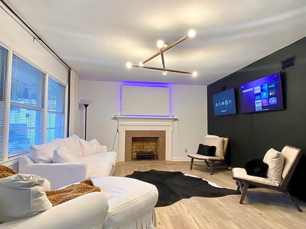326 Kensington Dr