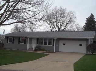 114 Harmony Dr, Marshalltown, IA 50158