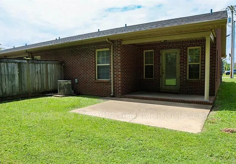 116 Bruce View Cir — Photo 12