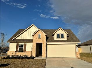 1724 San Jacinto Dr, Brenham, TX 77833