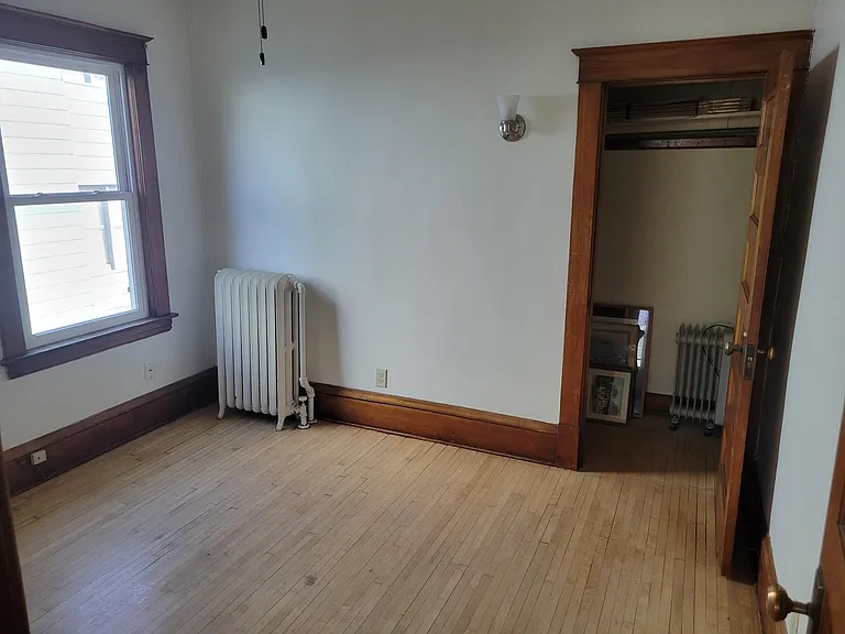 1681 Van Buren Ave #1 — Photo 11