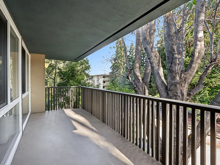 Solano Apartments — Photo 58