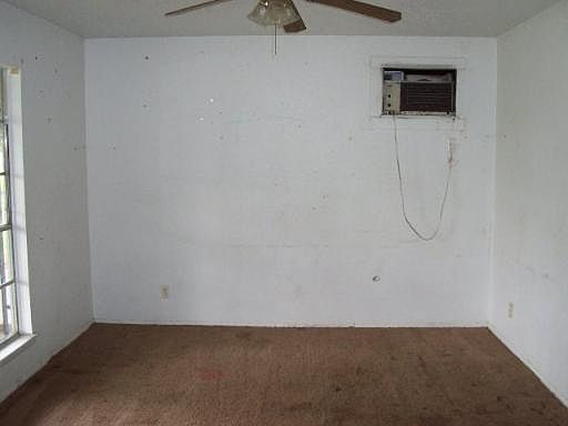 4th image of 4802 CASTLE SWORD DR