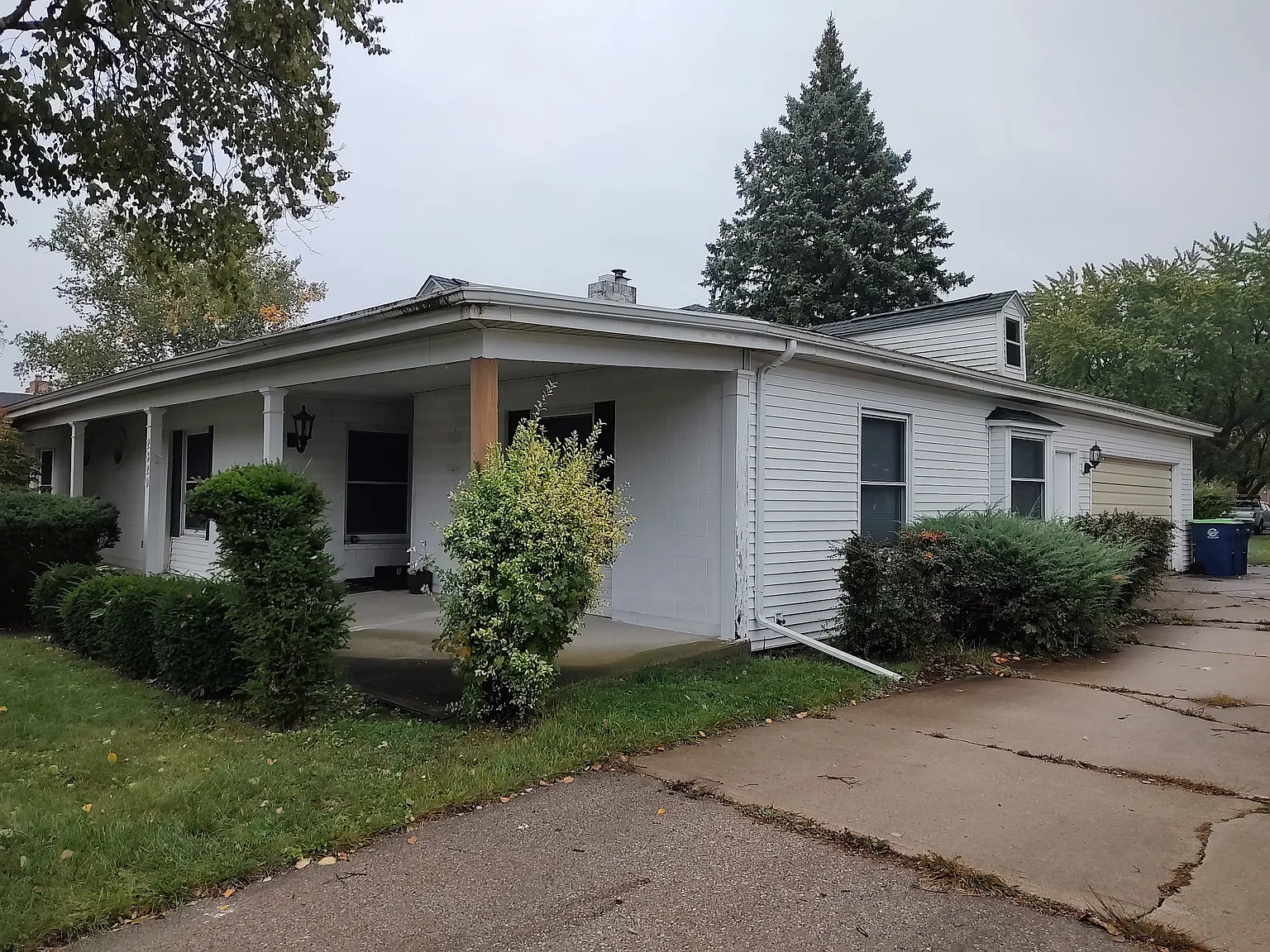 2 bed, 1800 sqft, $1,500 — Photo 2