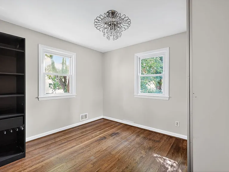 9621 Narragansett Pkwy — Photo 12