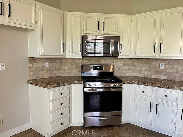 6988 Edinburgh Pl — Photo 6