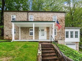 410 Mountain View Dr, Staunton, VA 24401