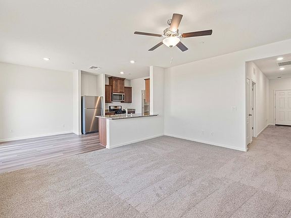 3rd image of 10524 Santana Lane