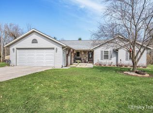 301 Locust St, Howard city, MI 49329