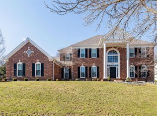 14812 Brook Hill Dr, Chesterfield, MO 63017