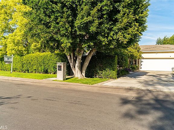 4th image of 9240 Encino Ave