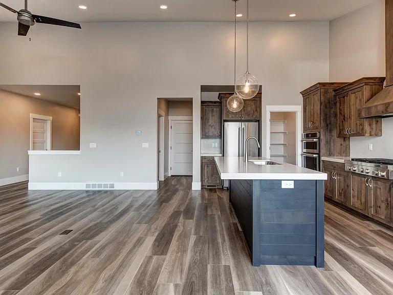 11091 N Shoreline Dr — Photo 7