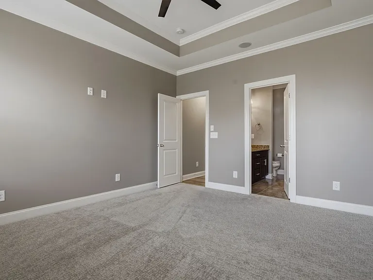 5036 Winslow Dr — Photo 30